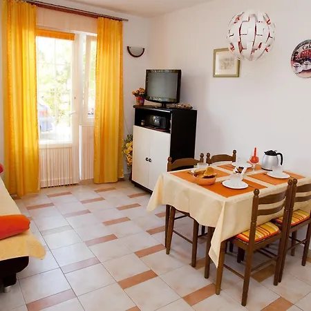 Apartments Marija Vrbnik Exterior photo